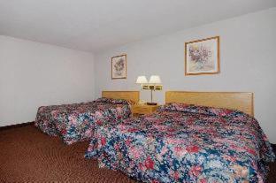 Oak Hill Inn And Suites Талеква Номер фото