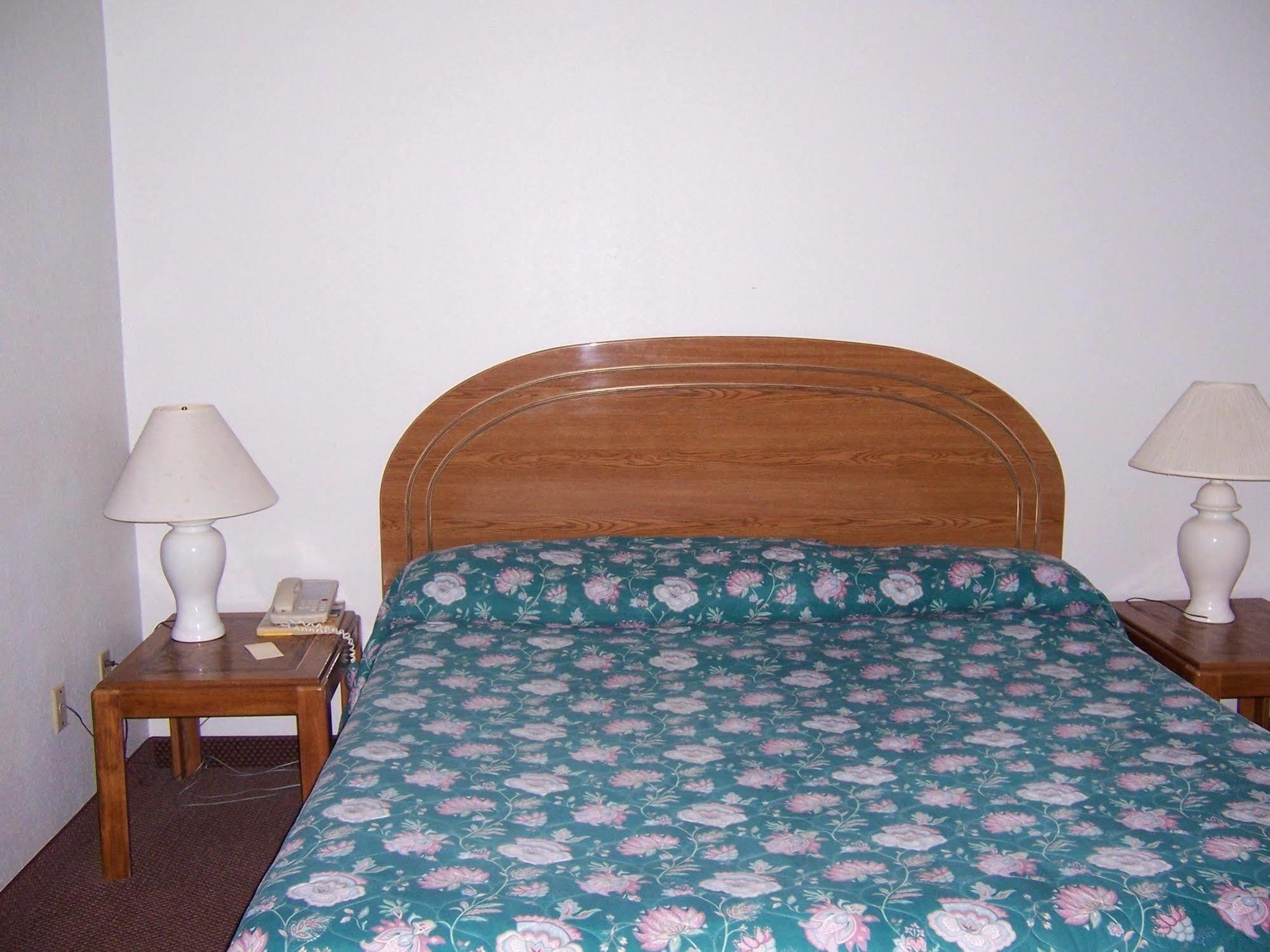 Oak Hill Inn And Suites Талеква Екстер'єр фото